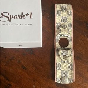 Spark*l Band, LV Damier Azur Cuffband